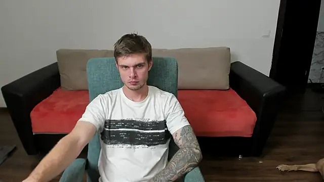 Snapshot of maks_wolfis chatting on January 3, 2025, 2:30 pm maks wolfis online show from January 3, 2025, 2:30 pm