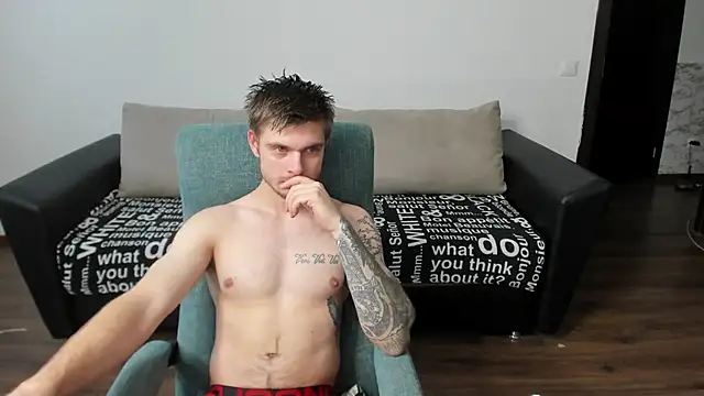 Snapshot of maks_wolfis chatting on January 7, 2025, 8:34 am maks wolfis online show from January 7, 2025, 8:34 am