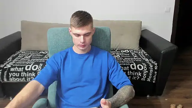 Snapshot of maks_wolfis chatting on January 22, 2025, 1:53 pm maks wolfis online show from January 22, 2025, 1:53 pm