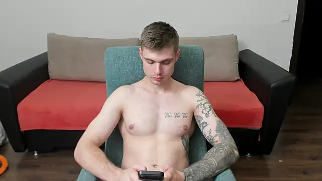 Snapshot of maks_wolfis chatting on February 6, 2025, 6:35 pm maks wolfis online show from February 6, 2025, 6:35 pm