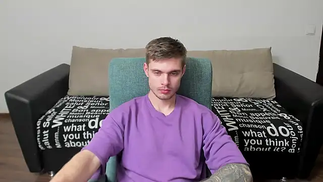 Snapshot of maks_wolfis chatting on February 25, 2025, 6:09 pm maks wolfis online show from February 25, 2025, 6:09 pm