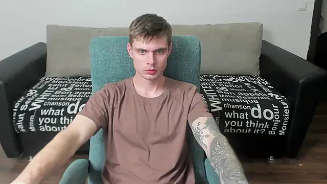 Snapshot of maks_wolfis chatting on March 2, 2025, 7:34 pm maks wolfis online show from March 2, 2025, 7:34 pm