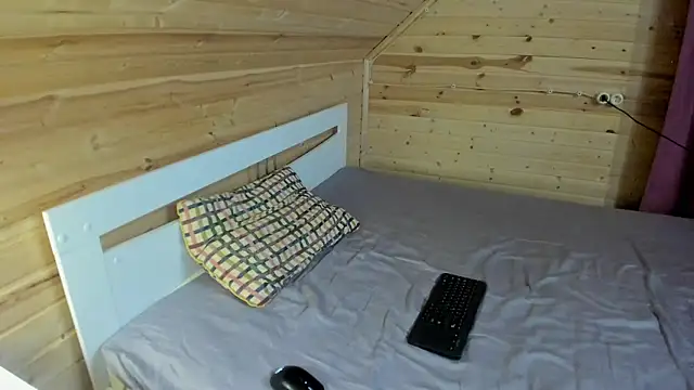 Snapshot of maks_wolfis chatting on March 12, 2025, 4:19 am maks wolfis online show from March 12, 2025, 4:19 am