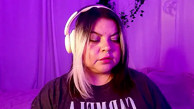 Satyn doll online show from December 7, 2024, 10:50 pm