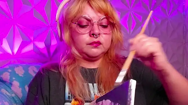 Satyn doll online show from October 12, 2025, 11:15 pm