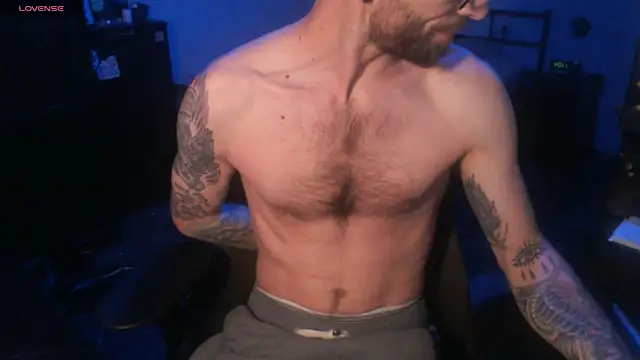 SexxxyLouis online show from October 29, 2025, 7:43 am