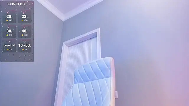 Snapshot of akura011 chatting on October 30, 2025, 5:53 am akura011 online show from October 30, 2025, 5:53 am