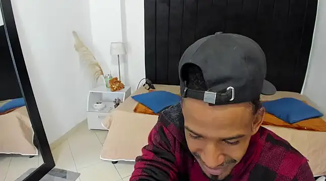 anhtony wayans online show from February 19, 2025, 11:46 pm