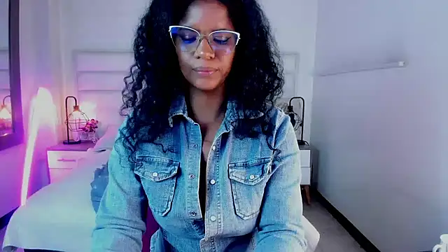 Ellie Alves online show from January 30, 2025, 3:08 pm