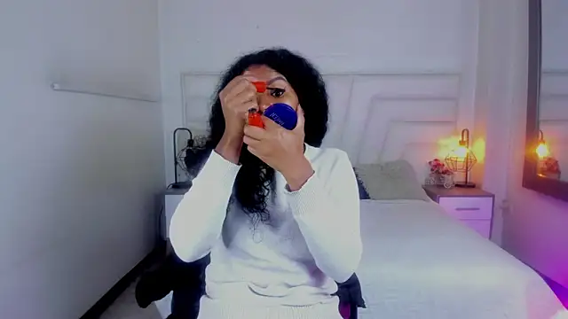 Ellie Alves online show from February 5, 2025, 12:38 pm