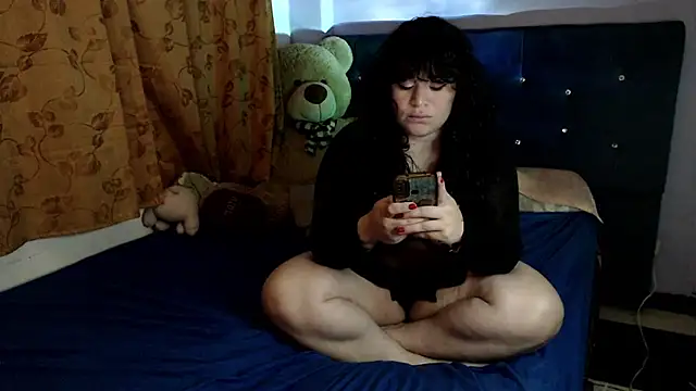 ANGELIQUE KLANE online show from October 29, 2025, 5:31 am