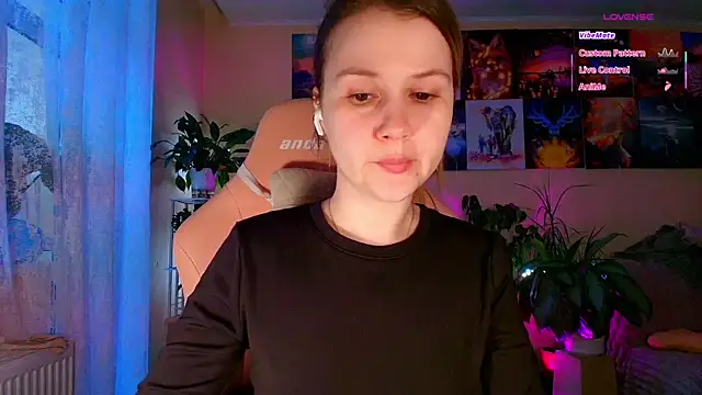 GoodWitch  online show from February 12, 2026, 7:58 am