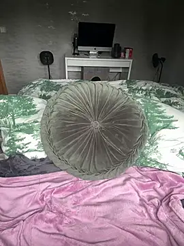 Carmen Monroe online show from February 14, 2026, 10:45 am