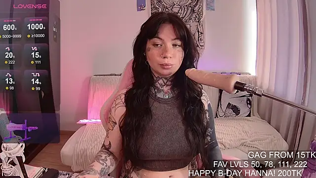 HannaXWonder online show from October 8, 2025, 12:03 pm