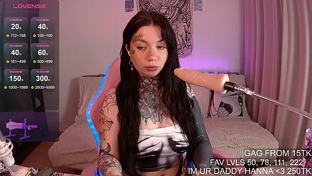 HannaXWonder online show from November 2, 2025, 4:53 pm