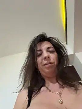 Almmaxxxx online show from October 25, 2025, 3:14 am