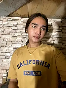 CasandraDiaz online show from November 8, 2025, 1:00 pm