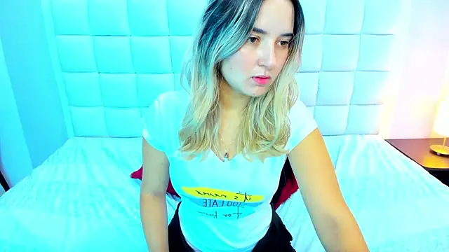 teresasroom  online show from February 7, 2025, 11:45 am