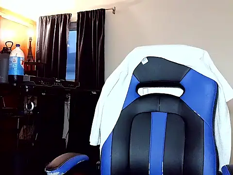 longdick4you8686 online show from March 19, 2026, 11:25 am