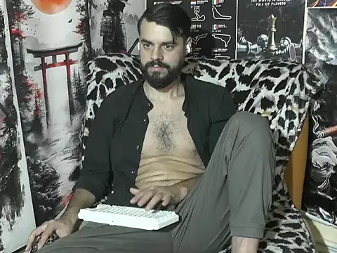 00george online show from November 29, 2025, 11:08 pm