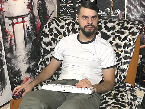 00george online show from December 15, 2025, 7:56 am