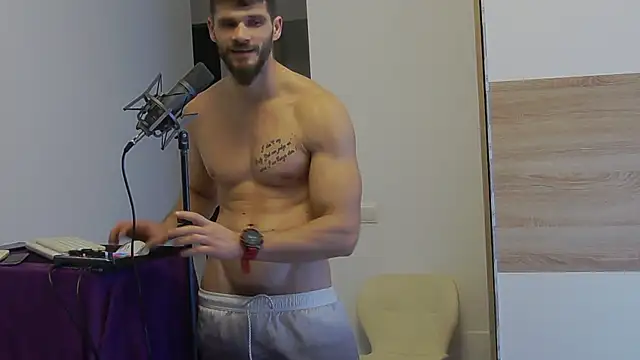 MauroTwin online show from February 3, 2025, 8:57 pm