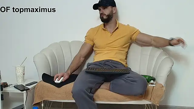 MauroTwin online show from November 20, 2025, 6:18 pm