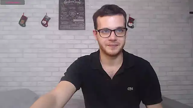 Alexxx horny online show from January 4, 2025, 5:26 pm