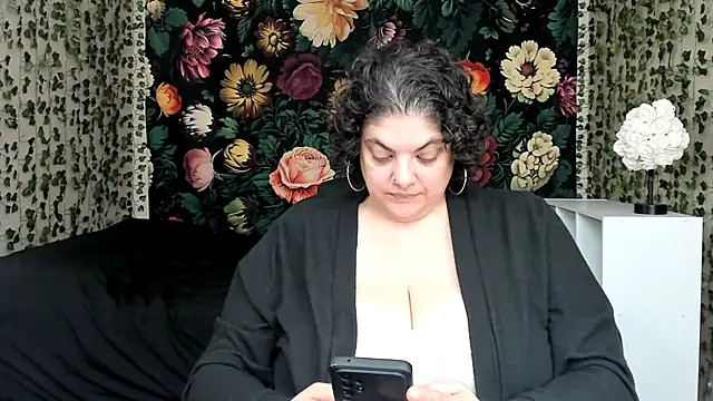 Exotic-Melons online show from April 8, 2026, 6:08 pm