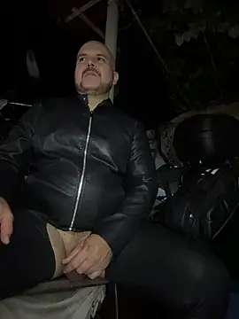 simon and david online show from October 31, 2025, 6:14 am