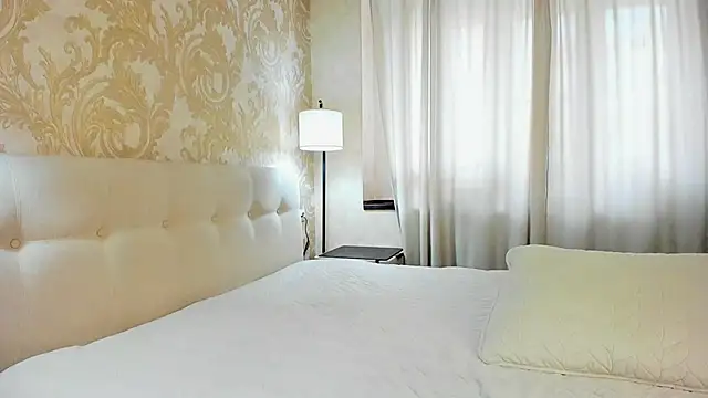 TessaPosh online show from March 20, 2025, 9:26 am