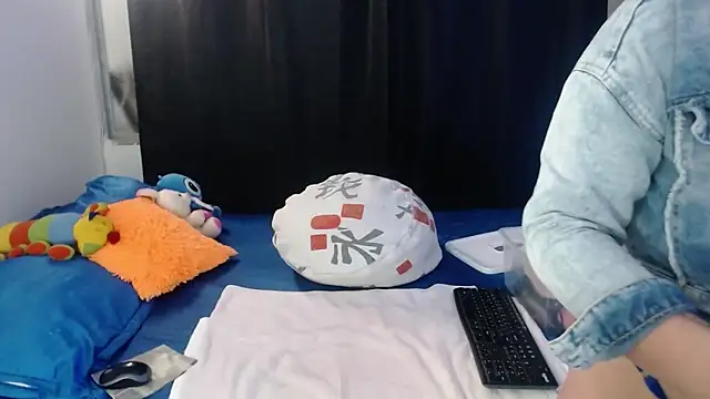 liseth 01hot online show from October 5, 2025, 6:28 pm