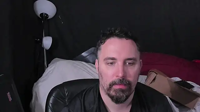 Snapshot of Metalstud chatting on April 23, 2026, 11:53 am Metalstud online show from April 23, 2026, 11:53 am