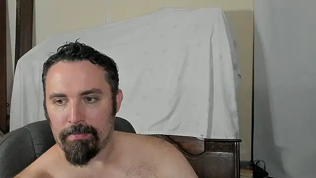 Snapshot of Metalstud chatting on June 11, 2026, 8:29 pm Metalstud online show from June 11, 2026, 8:29 pm