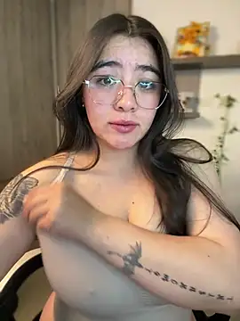 vaneelee online show from March 20, 2026, 2:49 am