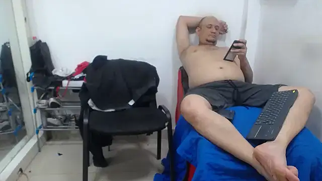 Meloncillo And BabyLiss online show from March 21, 2025, 12:07 am