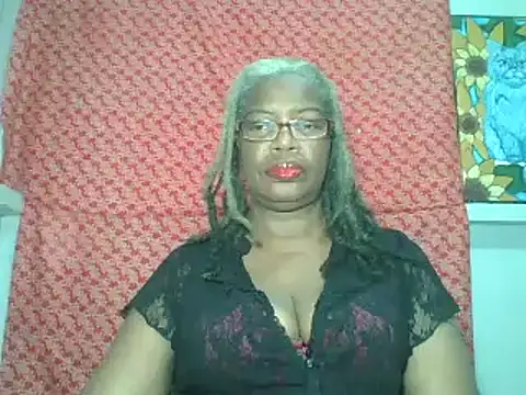 Snapshot of pink69pussy chatting on December 9, 2024, 4:01 am pink69pussy online show from December 9, 2024, 4:01 am