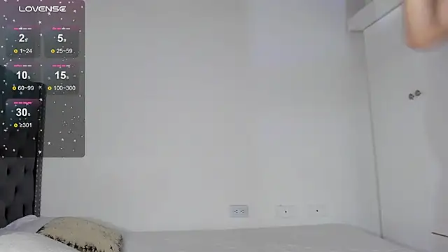 sophia clark1 online show from March 8, 2025, 10:34 pm