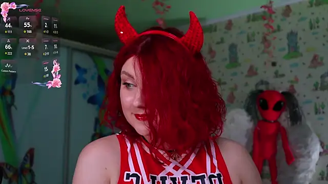 SmokyRose online show from April 22, 2026, 9:44 am