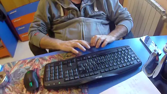 Tango128 online show from October 15, 2025, 9:42 am