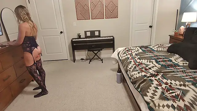 xxyourgirlblair online show from October 7, 2025, 5:48 am