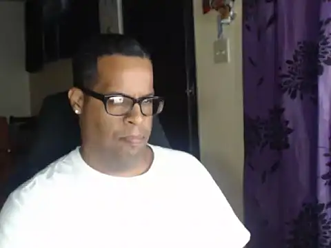 thesugar32 online show from November 20, 2025, 2:23 am