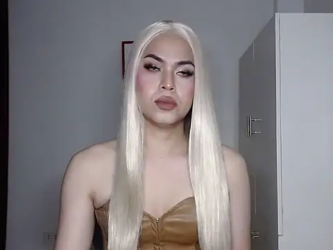 MistressLuna1 online show from October 3, 2025, 1:30 pm