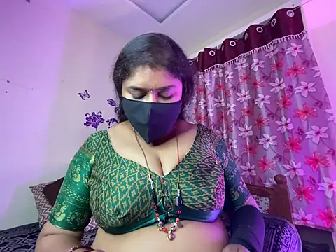 Snapshot of Love_4Sex chatting on April 25, 2026, 5:21 am Love 4Sex online show from April 25, 2026, 5:21 am