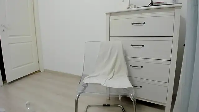 woolfiie online show from November 13, 2025, 12:09 am