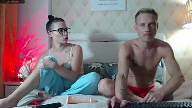 JessicaSteve online show from September 24, 2025, 6:33 pm