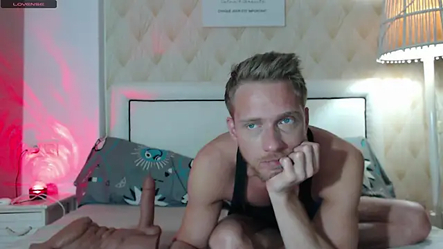 JessicaSteve online show from November 13, 2025, 3:55 pm