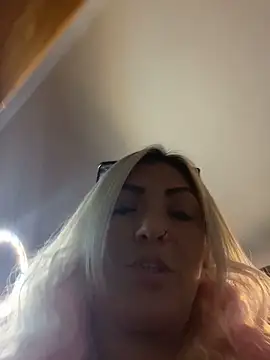 LittleMissEeve online show from September 15, 2025, 9:48 pm