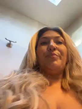 LittleMissEeve online show from September 24, 2025, 10:02 pm