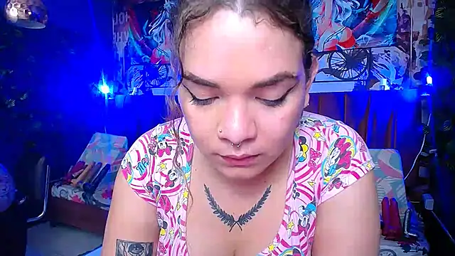 Snapshot of ShantalBlonde chatting on February 1, 2025, 1:51 pm ShantalBlonde online show from February 1, 2025, 1:51 pm